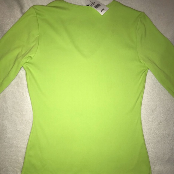 Beautiful shirt - Picture 2 of 3